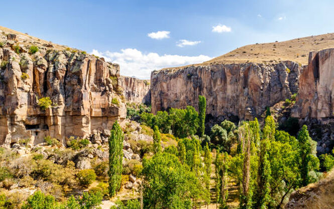 DİNAR ÇIKIŞLI KAPADOKYA TURU