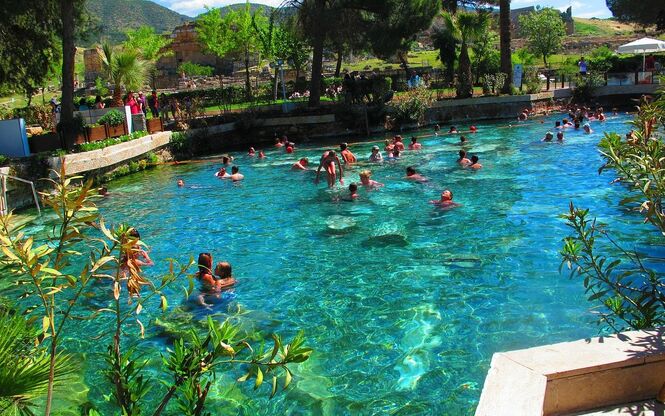 İSTANBUL ÇIKIŞLI PAMUKKALE TURU